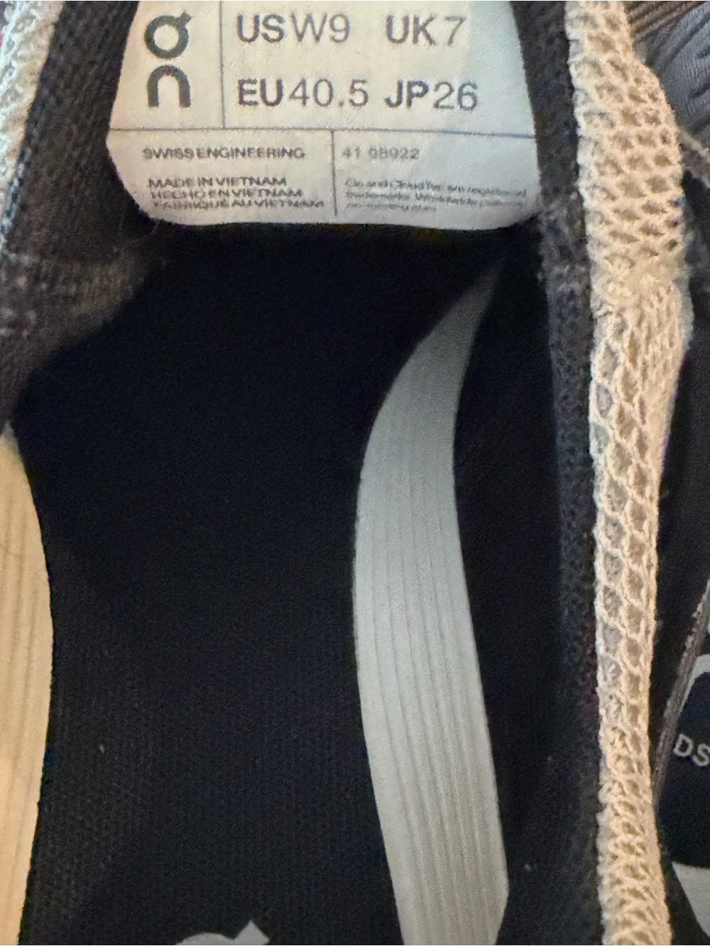 On Clouds lightweight breathable